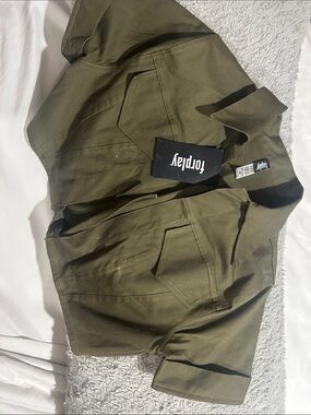 Forplay Olive Green Cargo Shorts with Utility Pockets